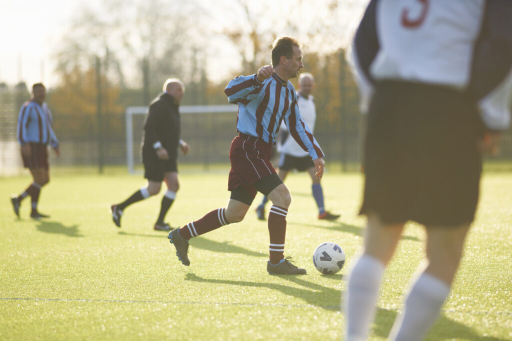 Kompletne stroje piłkarskie – wsparcie dla początkujących i zaawansowanych zawodników